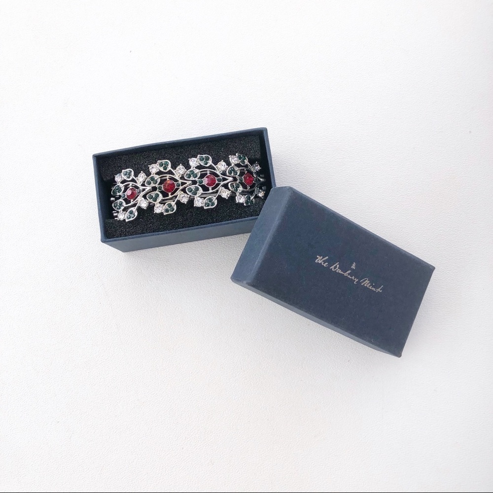 The Danbury Mint Stretch Bracelet Seasonal